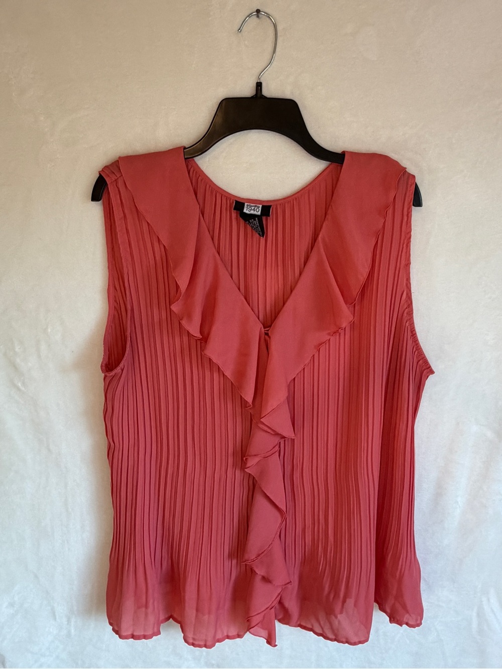 Studio Coral Ruffle Pleated Sleeveless Blouse Women’s 22/24